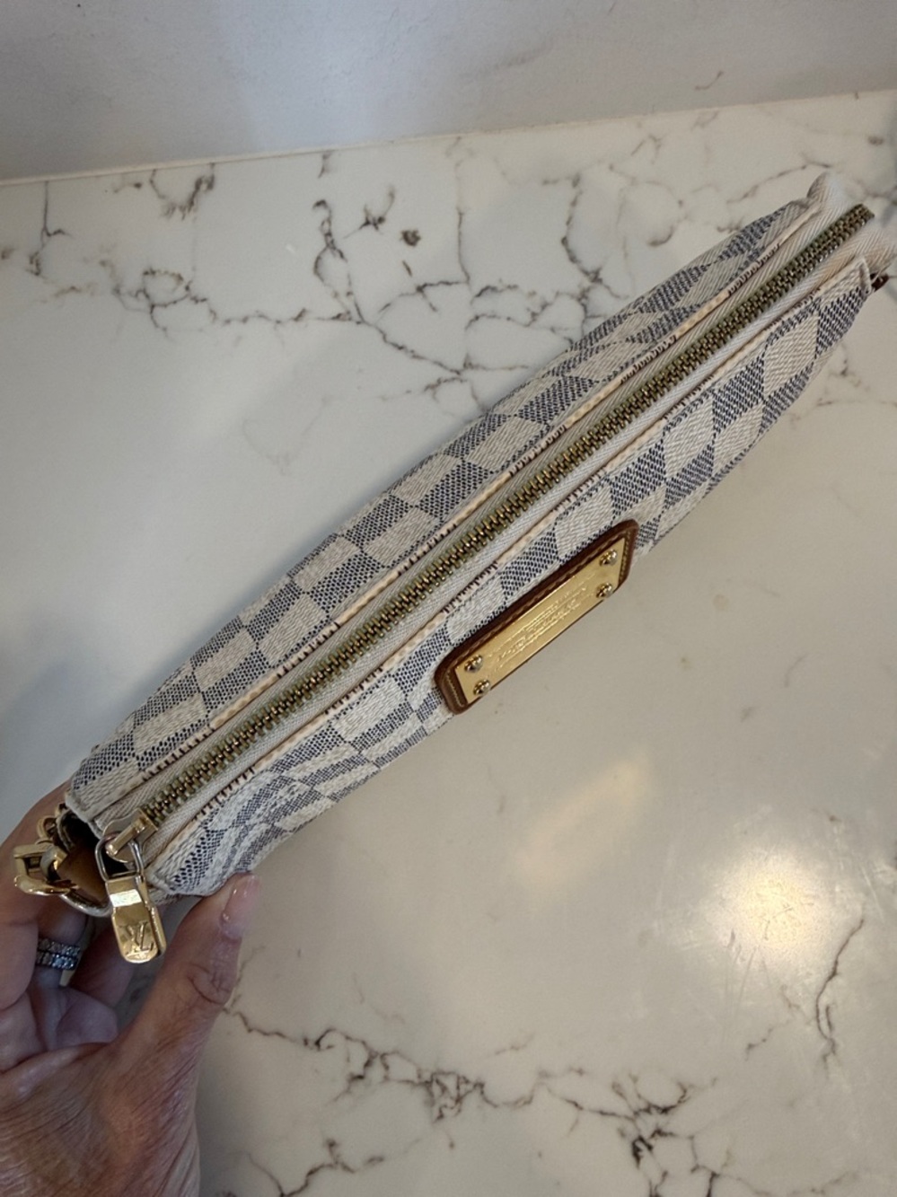 Louis Vuitton Eva Damier Azur Canvas Pouchette - Picture 4 of 6
